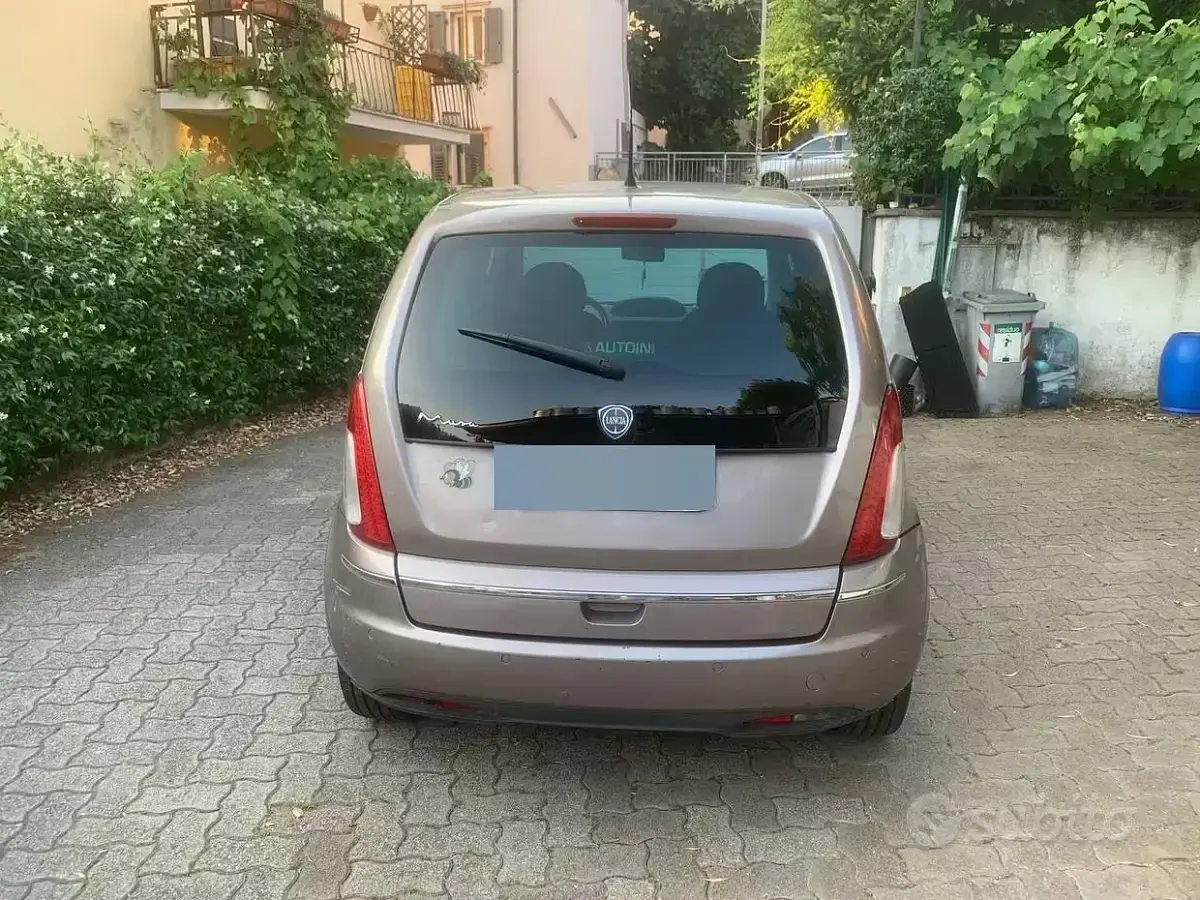 Usata Lancia Musa 77 CV (56 kW) 2010 Monovolume