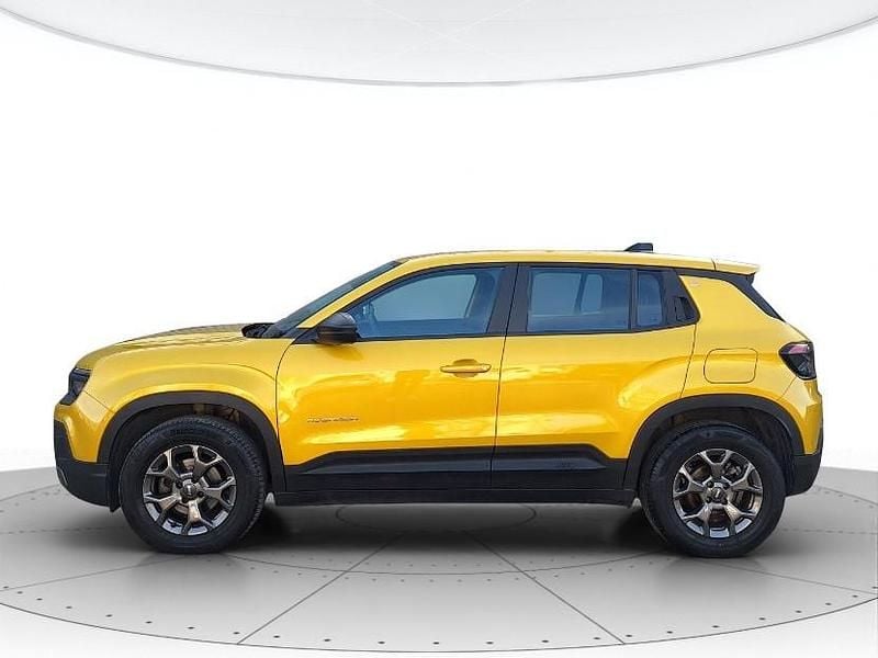 Begagnad Jeep Avenger Longitude 101 HK (74 kW) 2024 Gul SUV