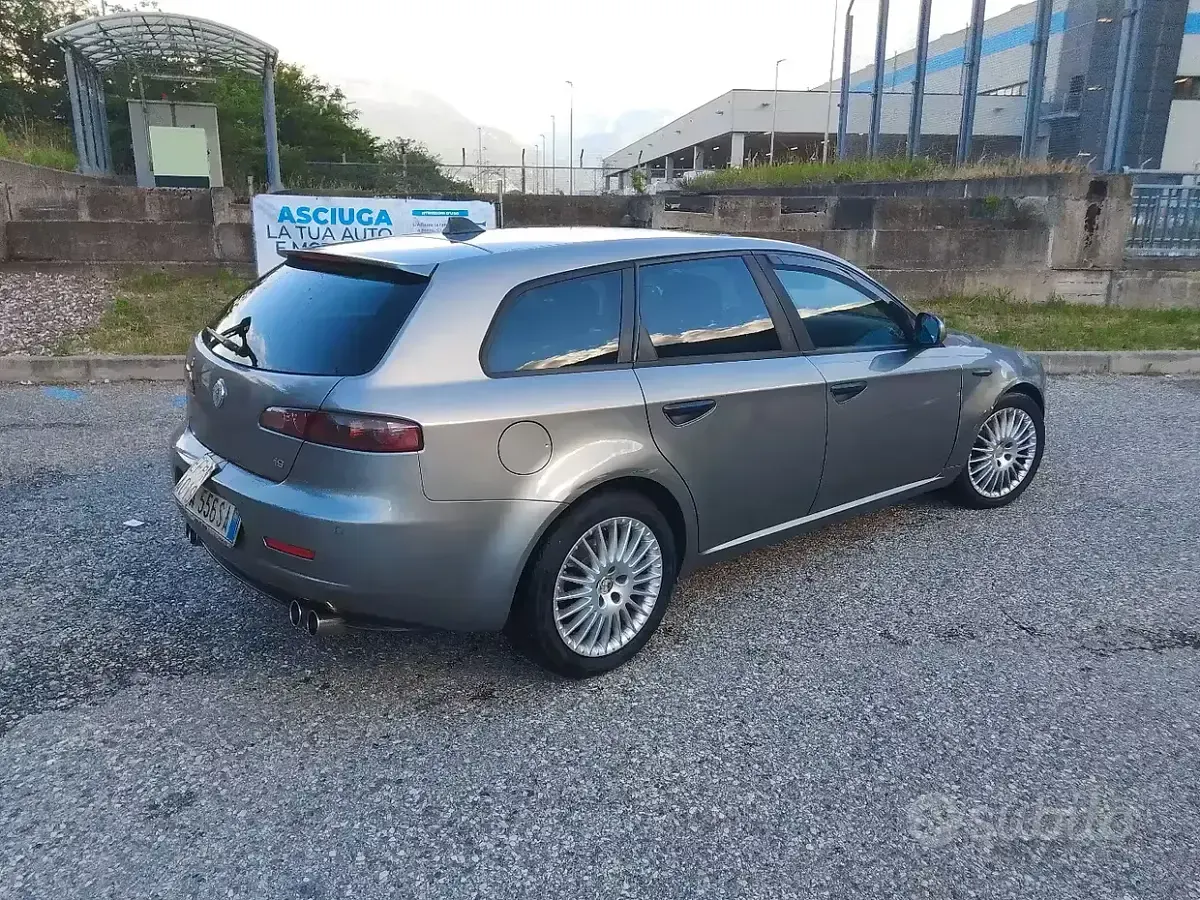 Usata Alfa Romeo 159 150 CV (110 kW) 2006 Station wagon