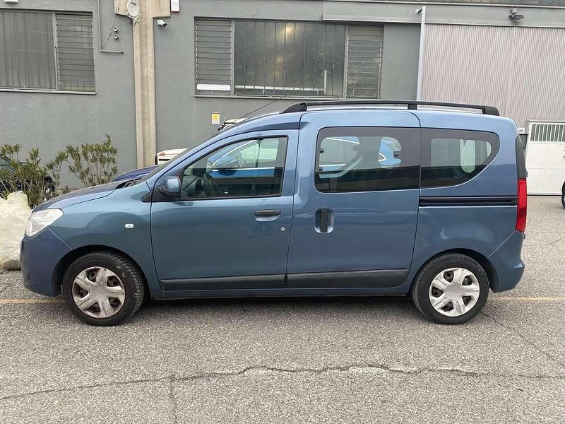 Blu/azzurro Usata 2014 Dacia Dokker Ambiance Monovolume | 7500 € - Immagine 1/4