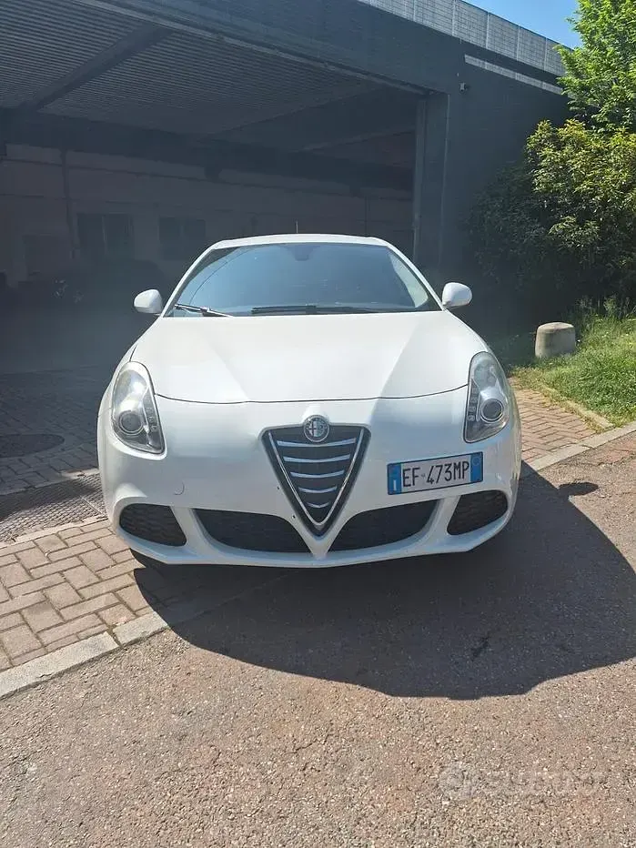Usata Alfa Romeo Giulietta Distinctive 105 CV (77 kW) 2010 Utilitaria