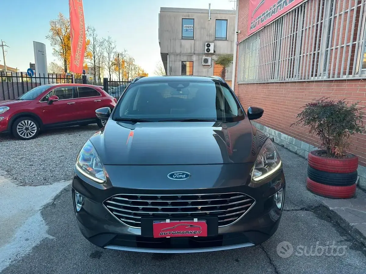Usata Ford Kuga Titanium X 120 CV (88 kW) 2021 Grigio SUV