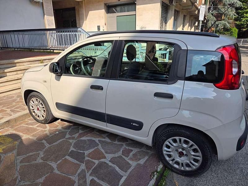 Usata Fiat Panda Young 80 CV (58 kW) 2014 Beige Utilitaria