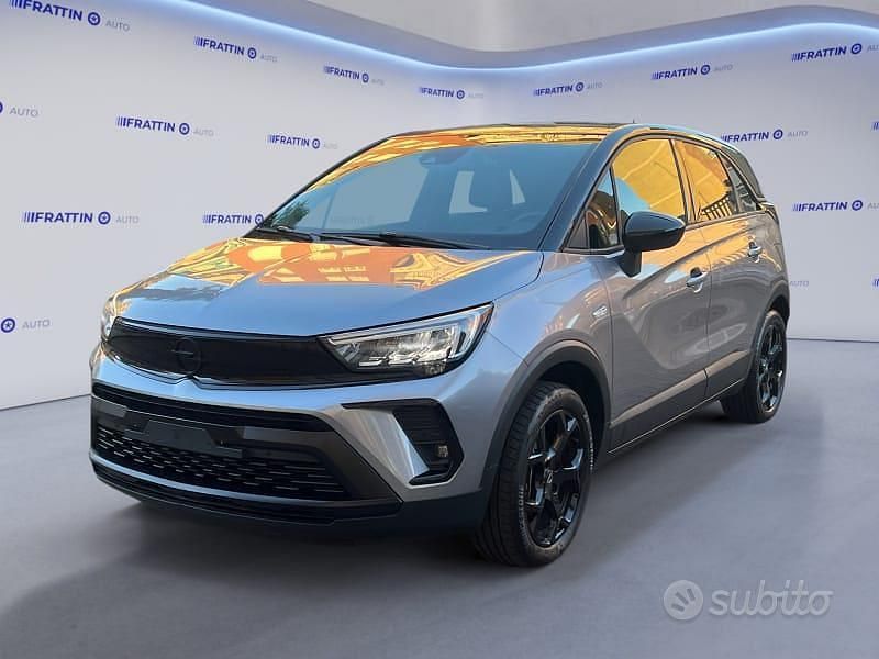 Gray Usata 2024 Opel Crossland X Elegance SUV | 16.990 € (Cara) - Immagine 1/4