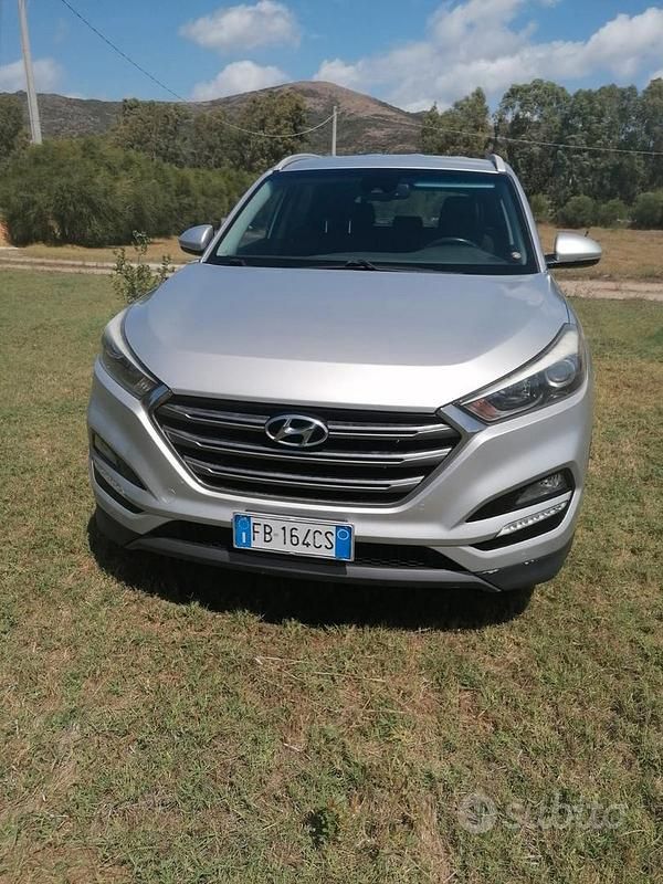Grigio Usata 2015 Hyundai Tucson Xpossible SUV | 9500 € (Cara) - Immagine 1/4