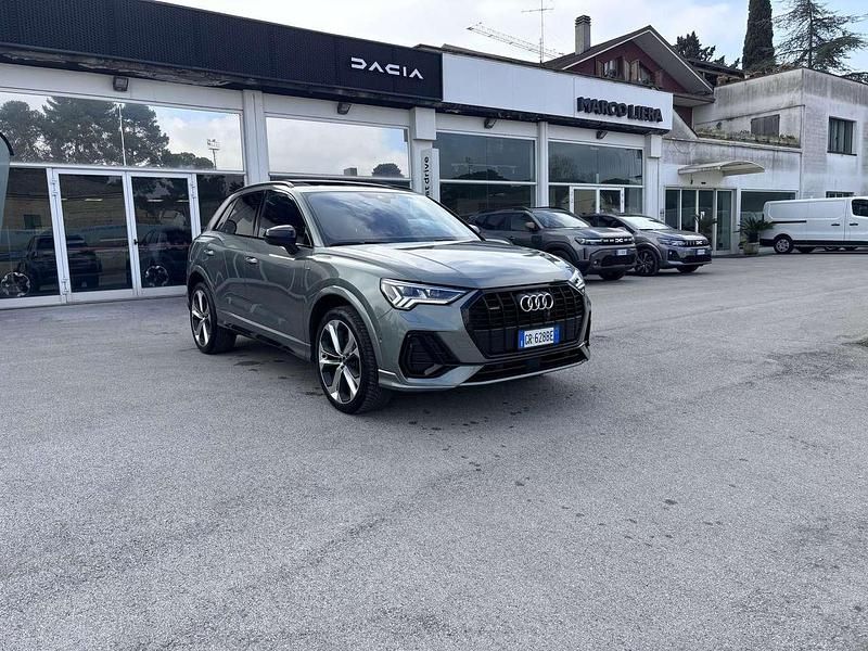 Usata Audi Q3 S-Line 200 CV (147 kW) 2023 Verniciature personalizzate SUV