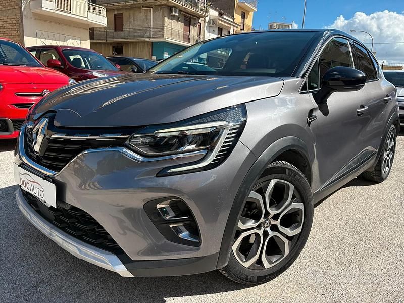 Usata Renault Captur Zen 116 CV (85 kW) 2020 Grigio SUV