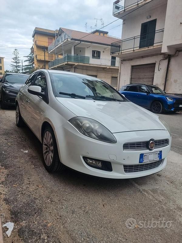 Usata Fiat Bravo 120 CV (88 kW) 2011 Utilitaria