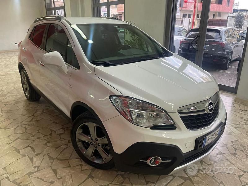 Usata Opel Mokka Cosmo 131 CV (96 kW) 2013 Bianco SUV