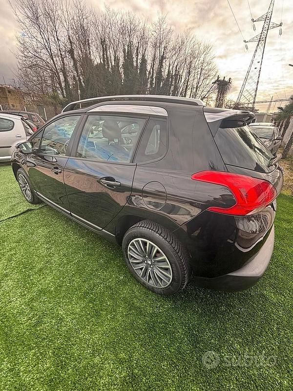 Usata Peugeot 2008 Active 75 CV (55 kW) 2015 Nero SUV