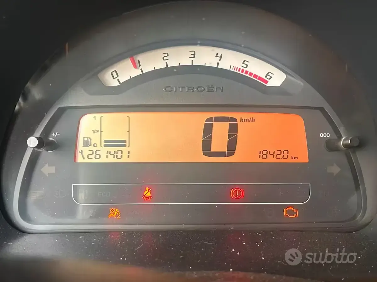 Usata Citroën C2 68 CV (50 kW) 2006 Grigio Utilitaria
