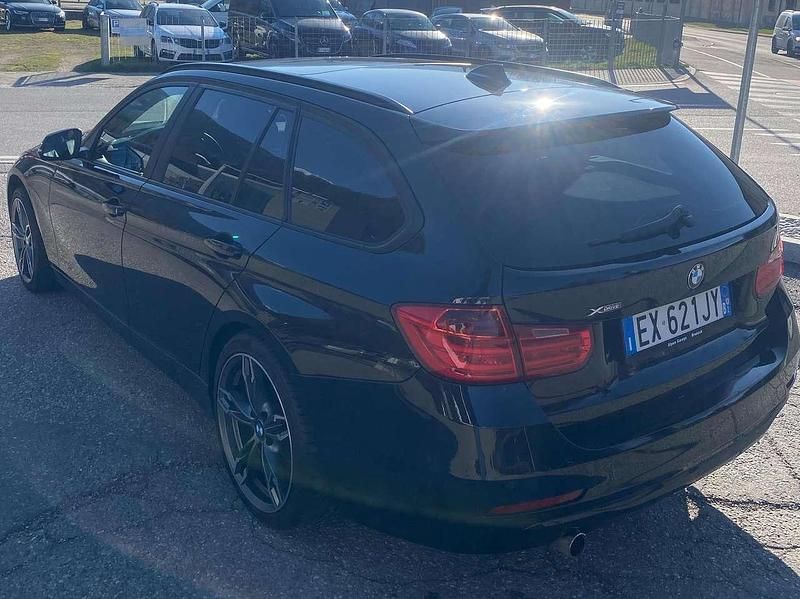 Usata BMW 320 184 CV (135 kW) 2013 Nero Station wagon