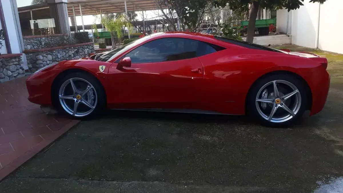 Usata Ferrari 458 570 CV (419 kW) 2012 Rosso Coupé