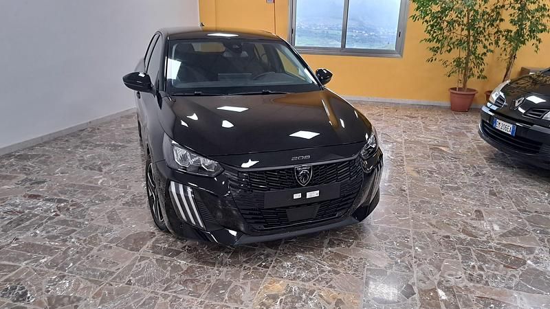 Usata Peugeot 208 Allure 2025 Utilitaria
