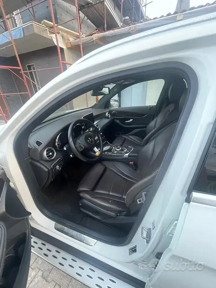 Usata Mercedes GLC250 211 CV (155 kW) 2019 SUV