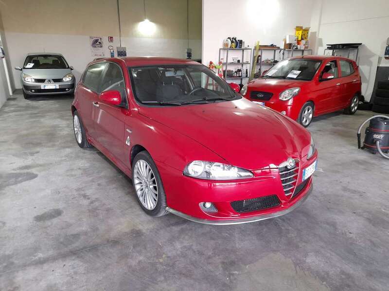 Usato 2010 Alfa Romeo 147 1.6 Benzin 105 CV (7.900 €)