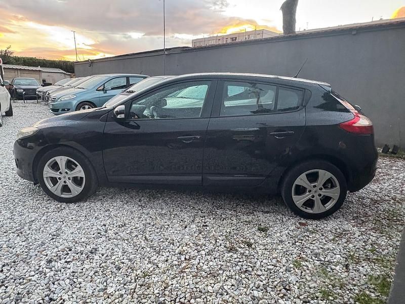 Usata Renault Mégane GT Line GT-Line 110 CV (80 kW) 2011 Nero Berlina
