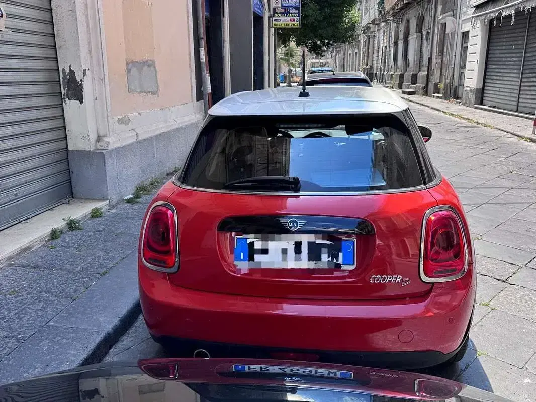 Usata Mini Cooper D 116 CV (85 kW) 2018 Rosso Utilitaria