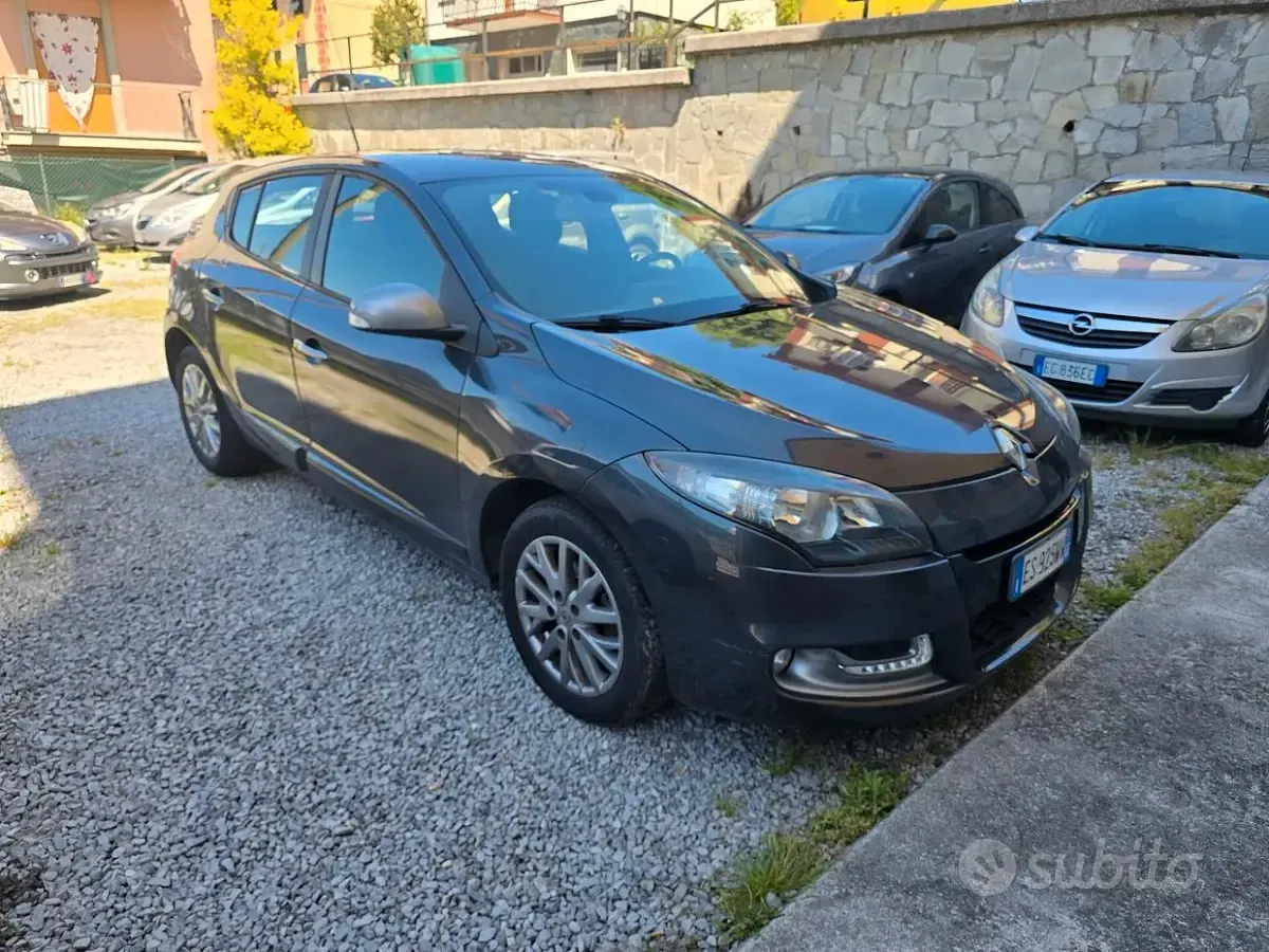Usata Renault Mégane 110 CV (80 kW) 2013 Grigio Berlina