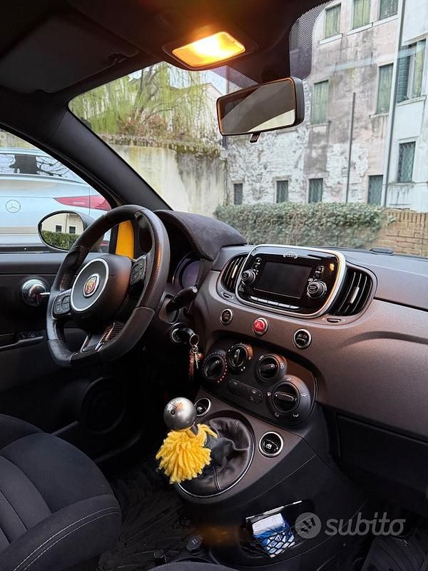 Usata Abarth 595 Competizione 180 CV (132 kW) 2016 Giallo Utilitaria