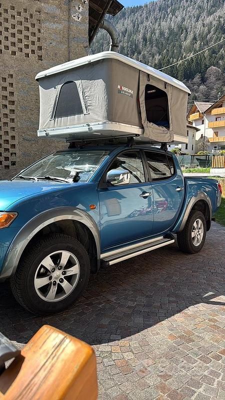 Usata Mitsubishi L200 136 CV (100 kW) 2007 Blu Pick-up