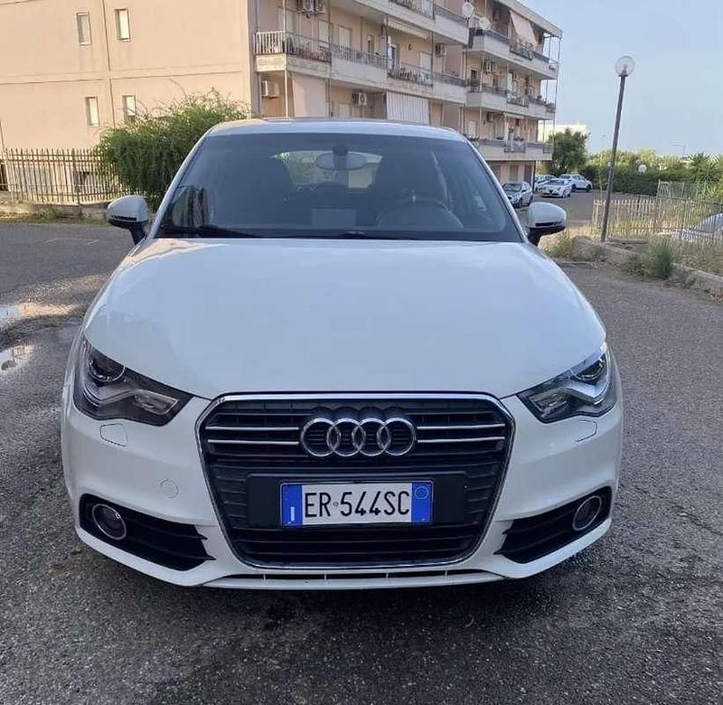 Usata Audi A1 Sportback Ambition 122 CV (89 kW) 2013 Utilitaria