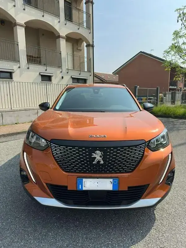 Używany Peugeot 2008 Allure 110 KM (80 kW) 2021 SUV