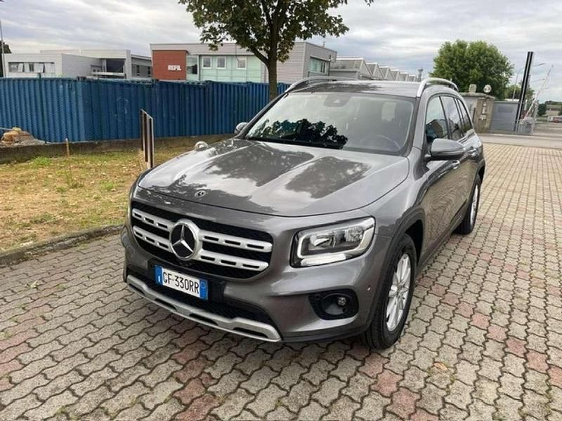 Grigio Usata 2021 Mercedes GLB200 Business SUV | 26.400 € (Super prezzo) - Immagine 1/4