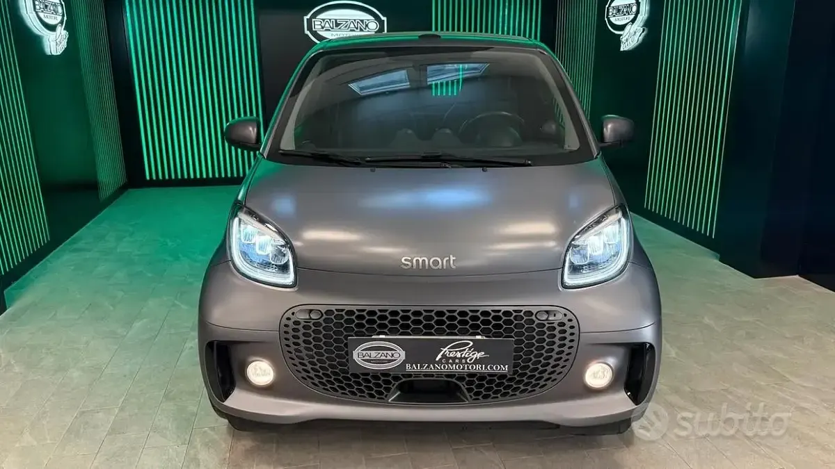 Usata Smart ForTwo Electric Drive 41 kW (56 CV) 2020 Grigio Cabrio