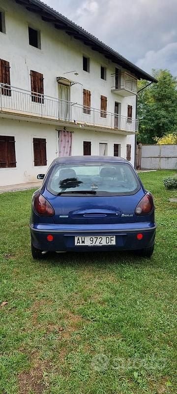 Usata Fiat Bravo 75 CV (55 kW) 1998 Blu Utilitaria