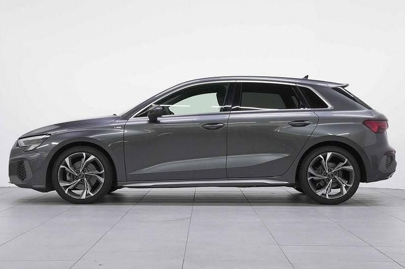 Usata Audi A3 Sportback S-Line 200 CV (147 kW) 2023 Grigio Utilitaria