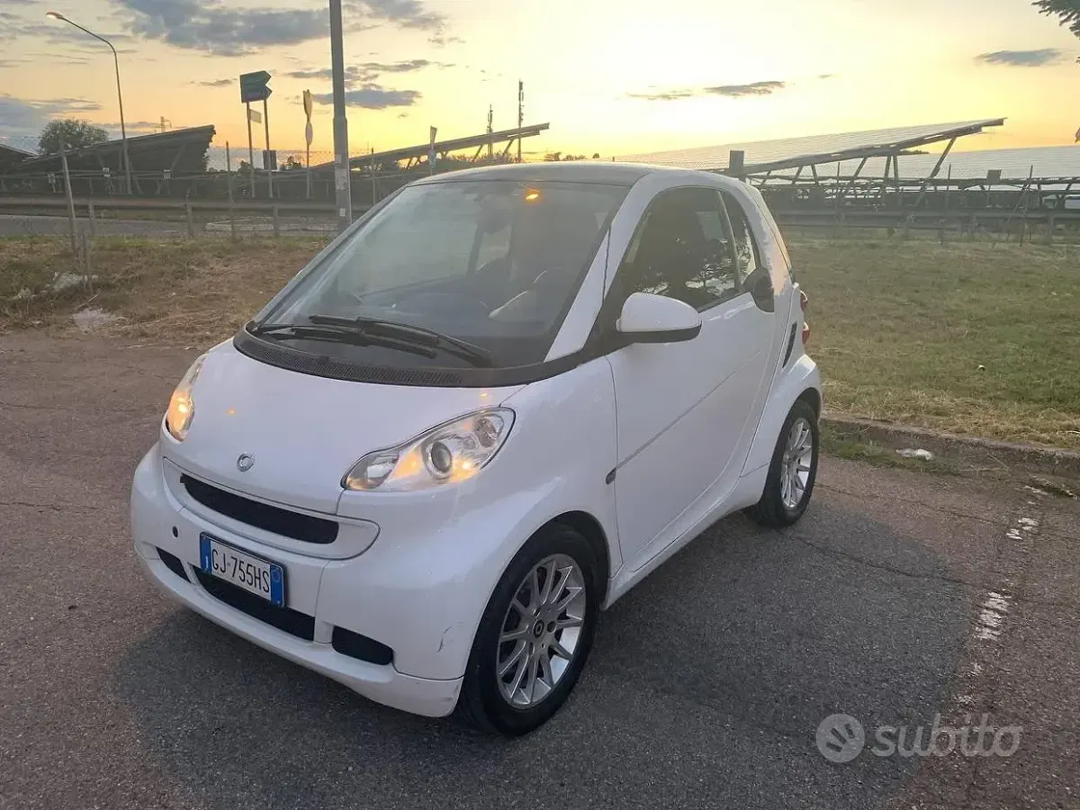 Usata Smart ForTwo Coupé 71 CV (52 kW) 2012 Bianco Coupé