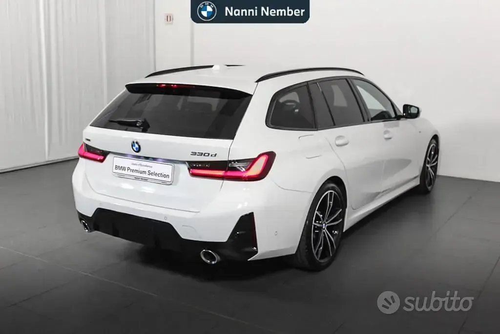 Usata BMW 330 286 CV (210 kW) 2022 Alpin white pastello Station wagon