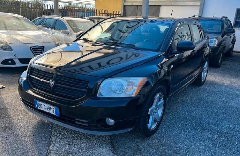 Usata Dodge Caliber SE 140 CV (102 kW) 2007 Nero Utilitaria