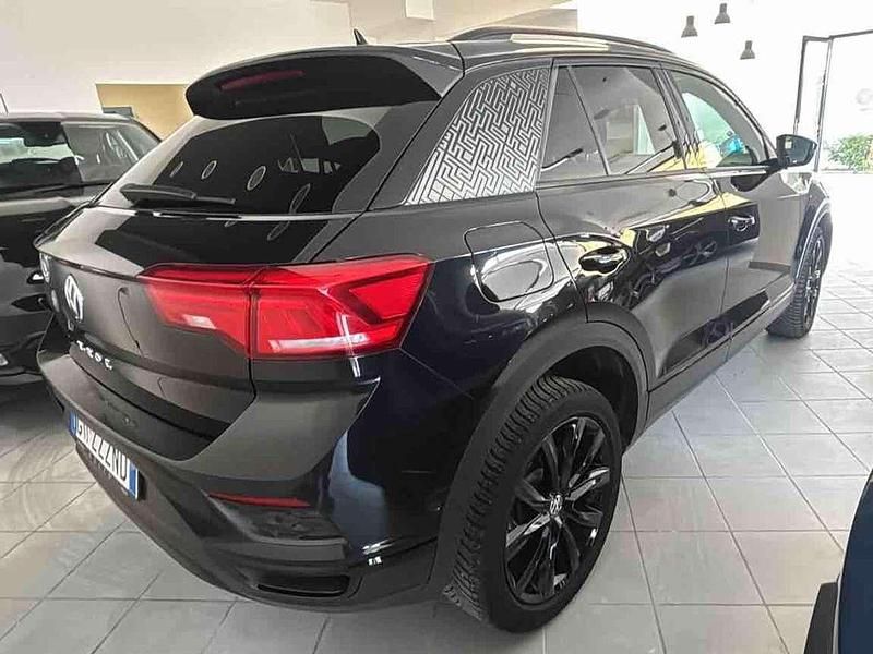 Usata VW T-Roc Advance 116 CV (85 kW) 2020 Nero SUV