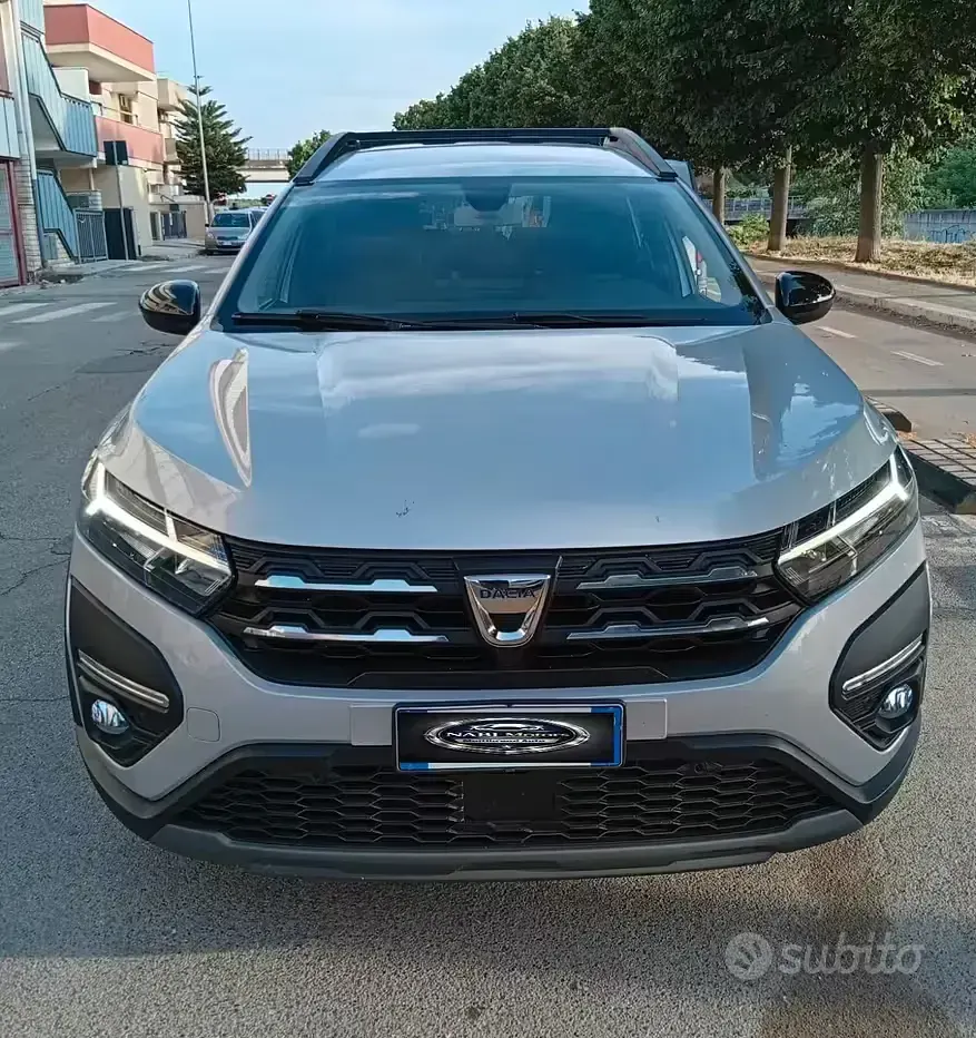 Usata Dacia Jogger Extreme 101 CV (74 kW) 2022 Grigio Monovolume