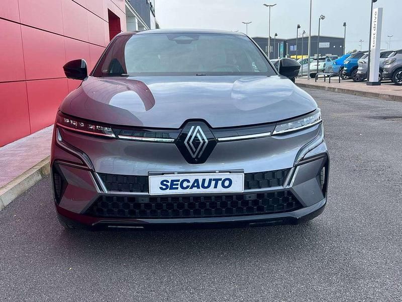 Be style seul Usata 2024 Renault Megane E-Tech Techno Tre volumi | 34.500 € - Immagine 1/4