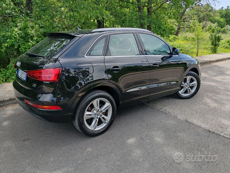 Nero Usata 2015 Audi Q3 Sport SUV | 19.500 € (Buon prezzo) - Immagine 1/4