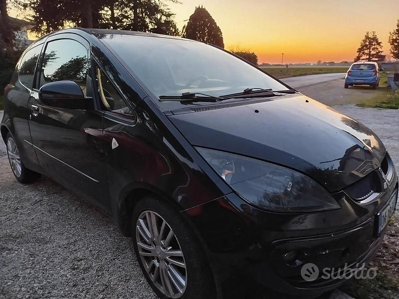 Nero Usata 2008 Mitsubishi Colt Coupé | 3500 € - Immagine 1/3