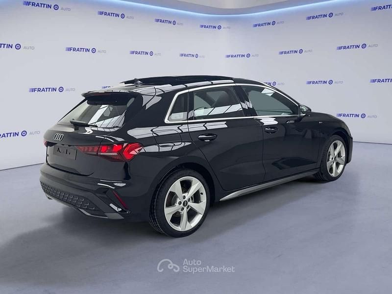 Nuova Audi A3 e-tron S-Line 150 CV (110 kW) 2026 Nero Utilitaria