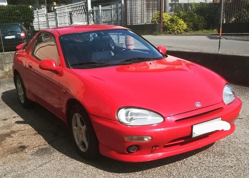 Usata Mazda MX3 129 CV (94 kW) 1995 Rosso Coupé