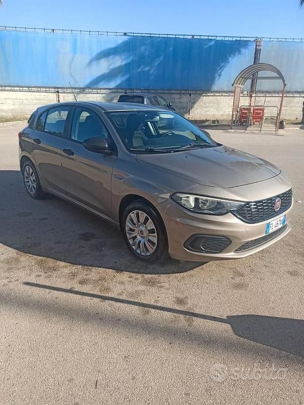 Usata Fiat Tipo 120 CV (88 kW) 2017 Berlina