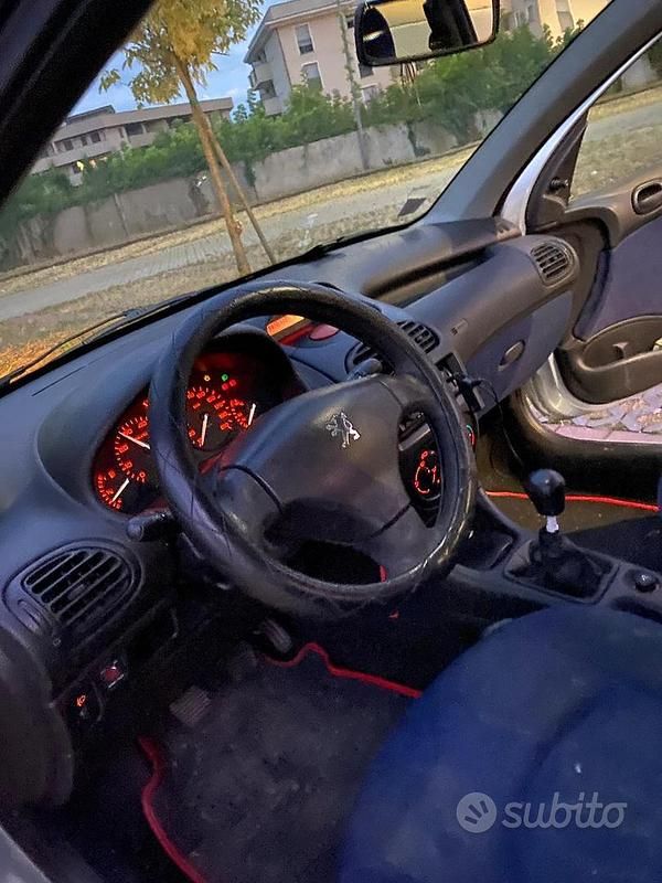 Usata Peugeot 206 75 CV (55 kW) 2003 Blu Utilitaria