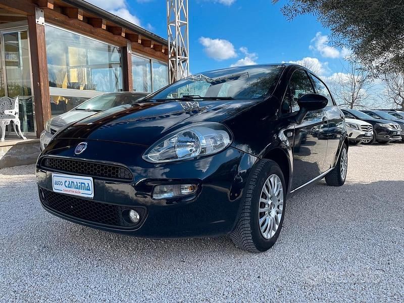 Usata Fiat Punto Evo 69 CV (50 kW) 2016 Blu Utilitaria