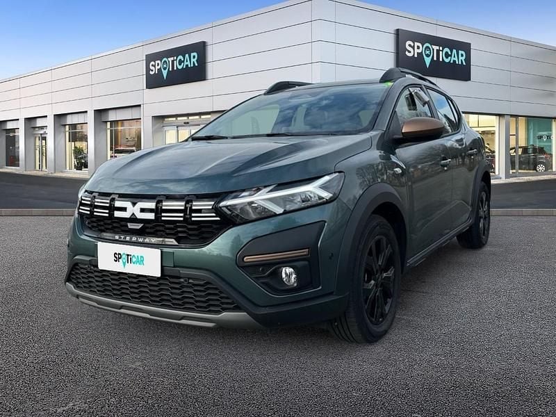 Verde Usata 2025 Dacia Sandero Extreme Due volumi | 17.900 € (Buon prezzo) - Immagine 1/4