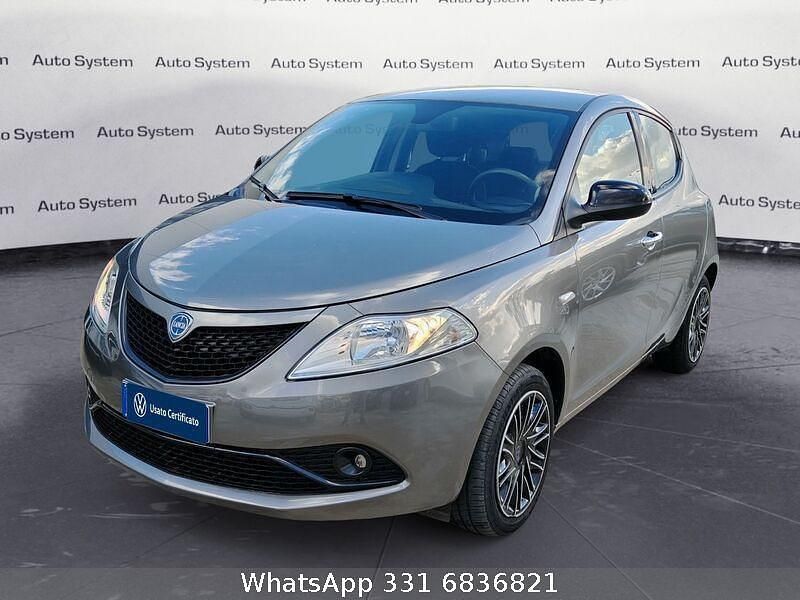 Grigio Usata 2021 Lancia Ypsilon Gold Due volumi | 11.900 € (Buon prezzo) - Immagine 1/4