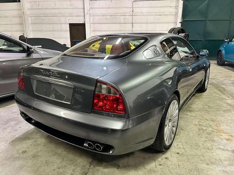 Usata Maserati Coupé 390 CV (286 kW) 2002 Grigio Coupé