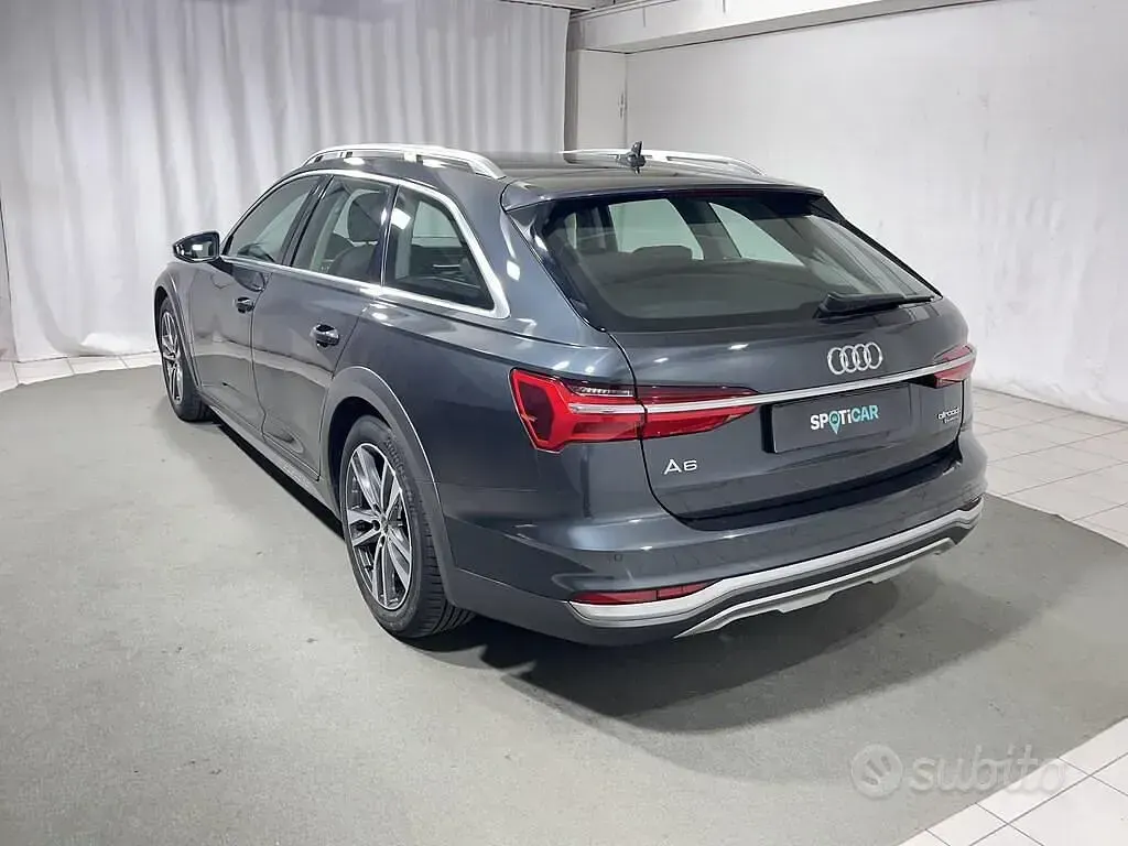 Usata Audi A6 Allroad 204 CV (150 kW) 2023 Grigio Station wagon