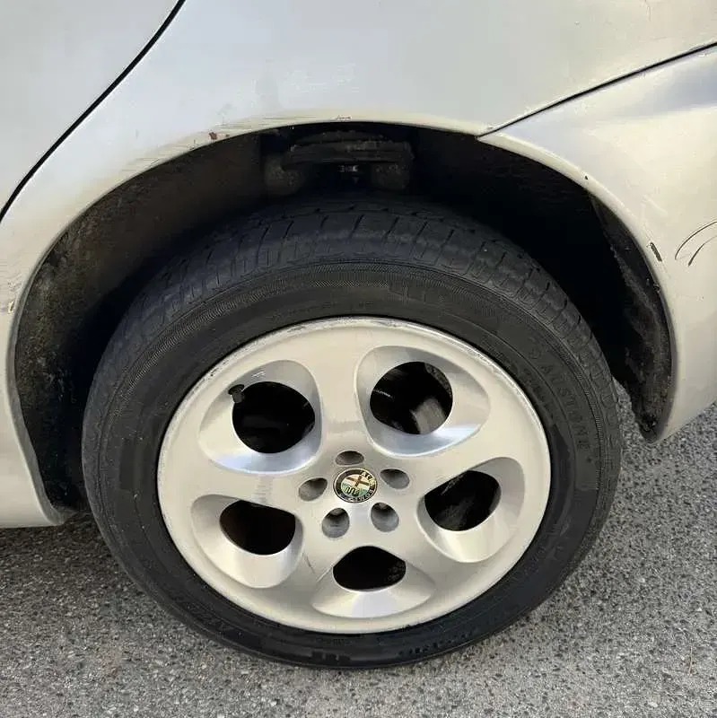Usata Alfa Romeo 147 116 CV (85 kW) 2003 Utilitaria