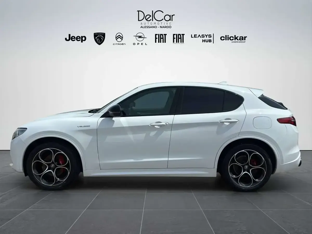Usata Alfa Romeo Stelvio Veloce 209 CV (153 kW) 2022 Bianco SUV